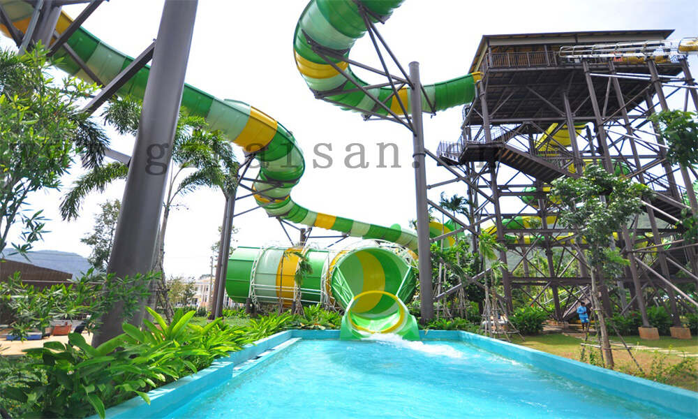 水上滑梯廠家直銷，打造刺激水上樂園